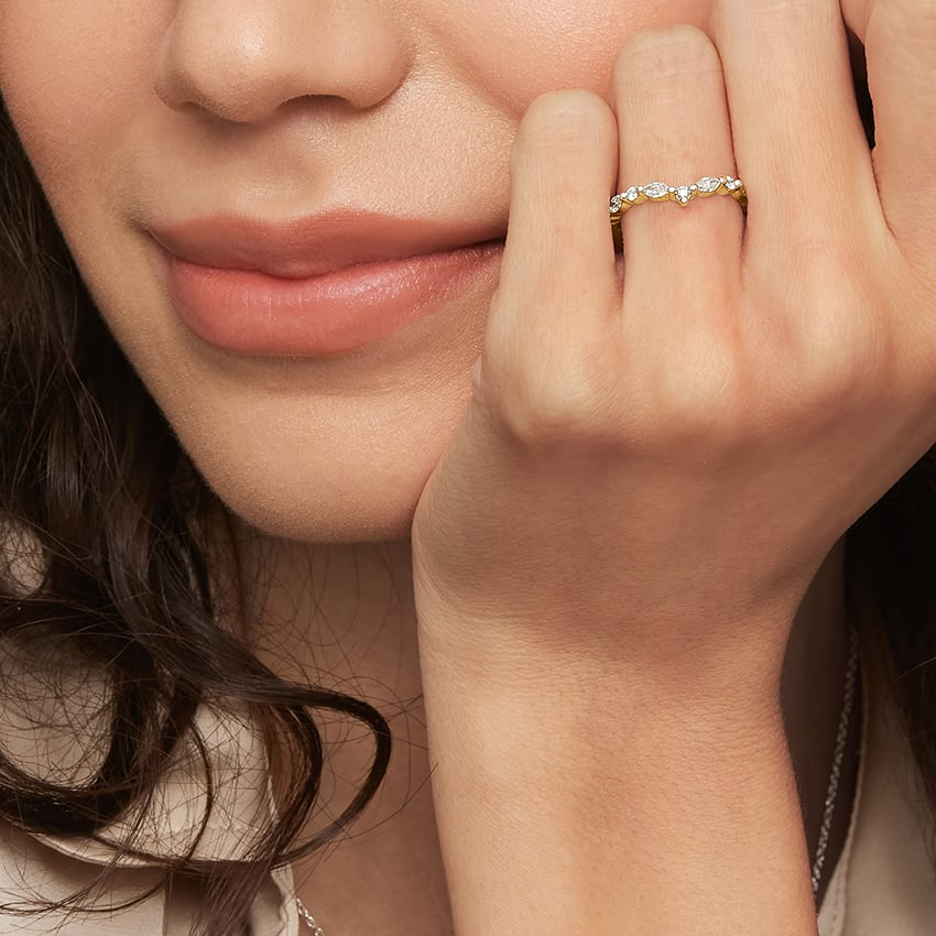 18k Gold Curved Lab Grown Diamond Alternative Wedding Band