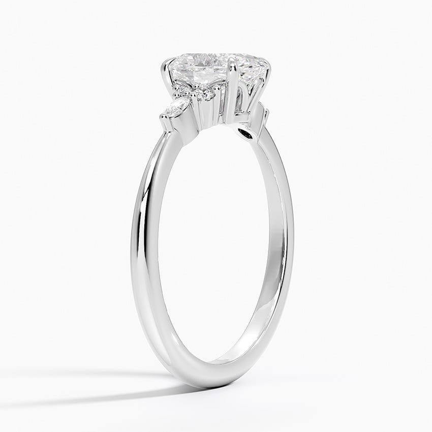 1 CT Oval Cut Labgrown Diamond Cluster Engagement Rings