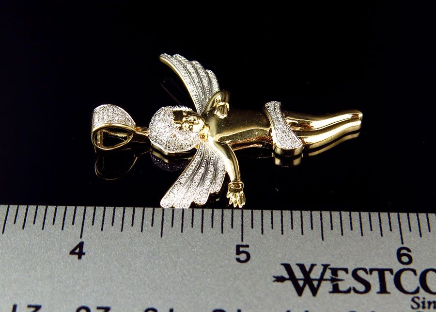 1.5" Yellow Gold Lab Grown Diamond 3D Directing Pendant
