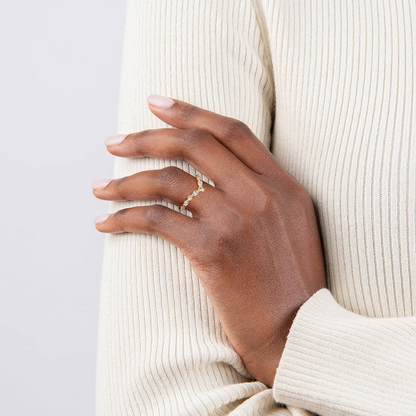 18k Gold Curved Lab Grown Diamond Alternative Wedding Band
