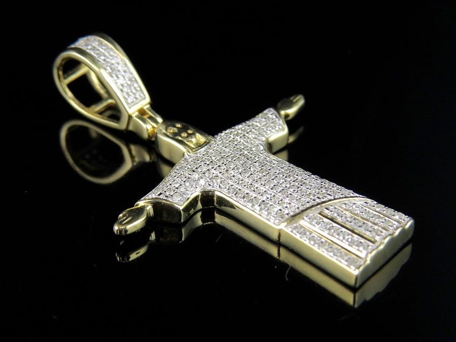 Christ The Redeemer Lab Grown Diamond Yellow Gold Pendant