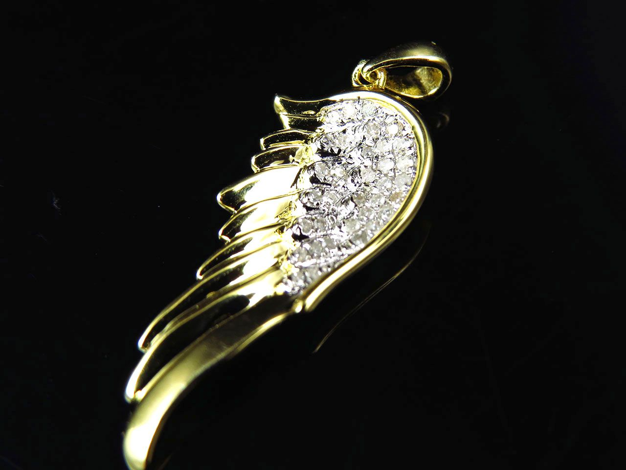 1.25" 10K Yellow Gold Lab Grown Diamond Single Angel wing pendant