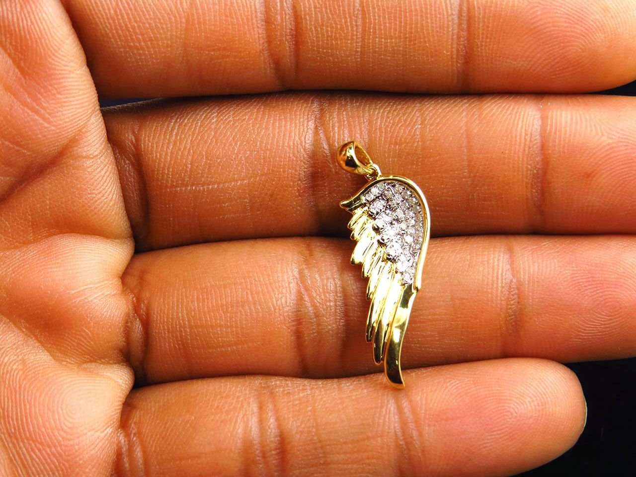 1.25" Yellow Gold Lab Grown Diamond Single wing Charm Pendant